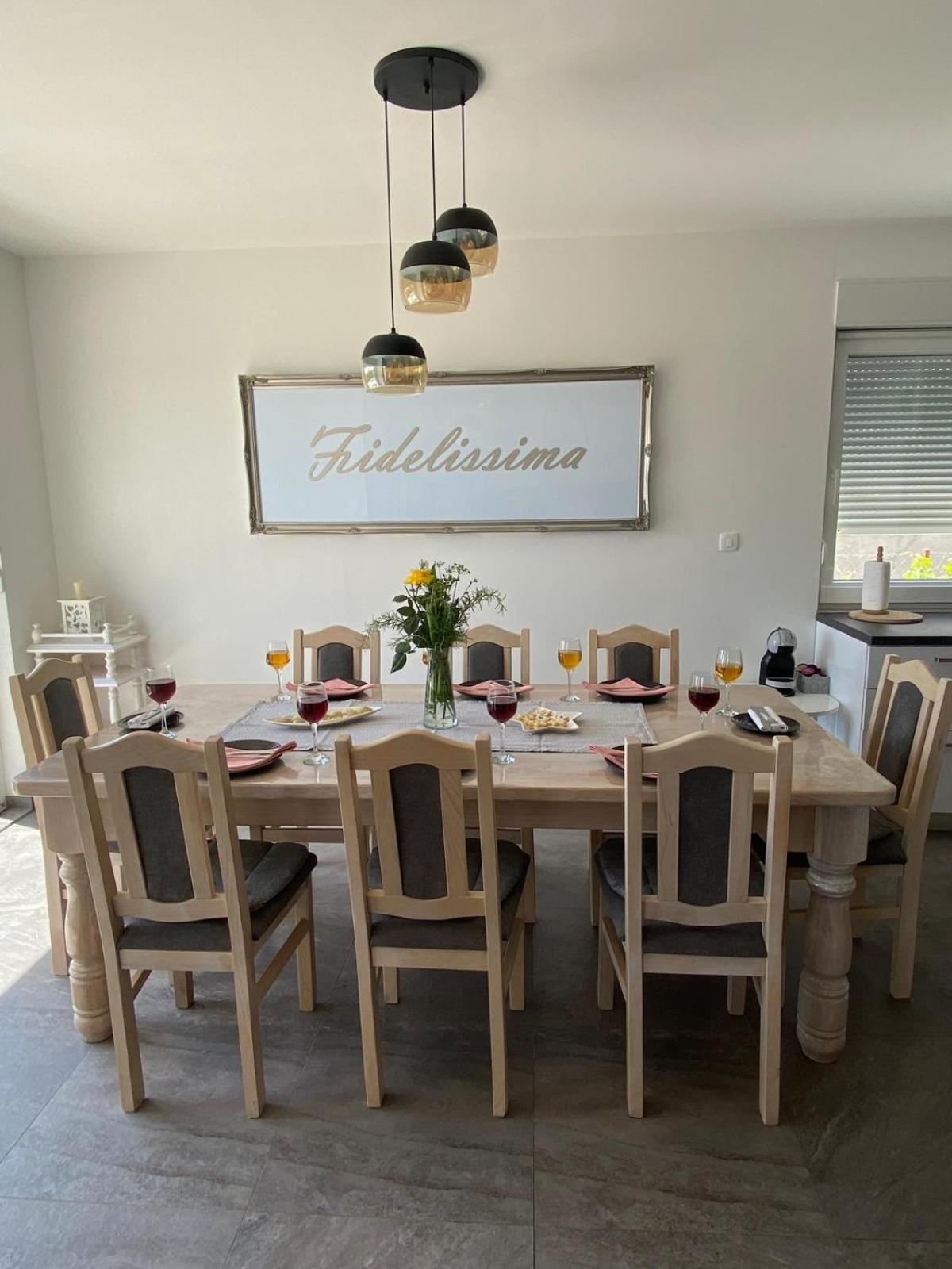 Villa Fidelissima Kaštela Buitenkant foto